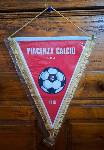 Gagliardetto piacenza calcio - gagliardetto,