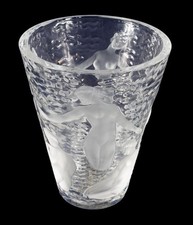 Lalique-France. Vaso Ondines