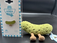 Jellycat sottaceto e spilla