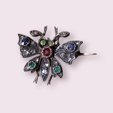 Antica spilla in oro bianco 18