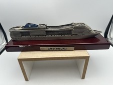 MSC DIVINA NAVE DA CROCIERA METALLO SU LEGNO MODELLO