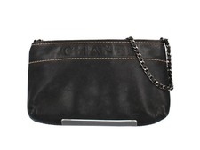 Borsa a Tracolla Chanel Nera con Impunture e Interni Beige