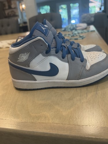 Nike air jordan mid - nike, 1