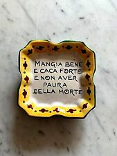 Portacenere con scritta di