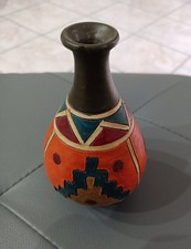 Piccolo vaso etnico indiano in terracotta decorato