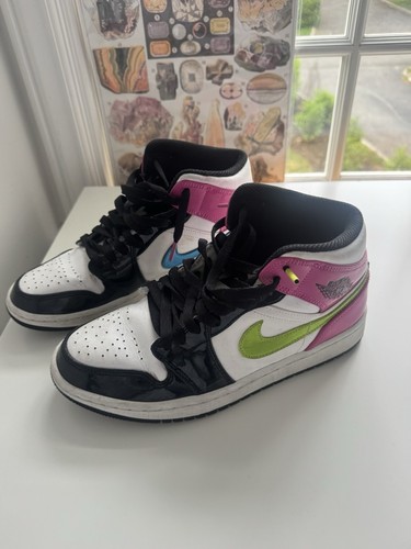 Air jordan mid - air,
