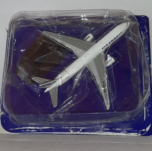 Aerei linea boeing 777 - di,