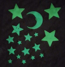 Luna e stelle fluorescenti luminose per la cameretta dei bimbi