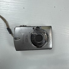 Canon IXUS 750 Digital Camera