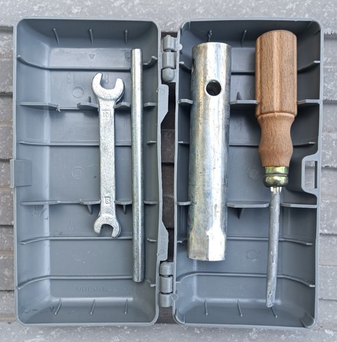 Kit incompleto attrezzi uso - attrezzi,