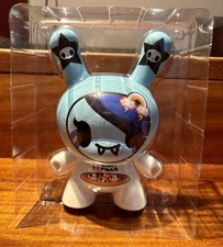 DUNNY KIDROBOT TOKIDOKI I LOVE