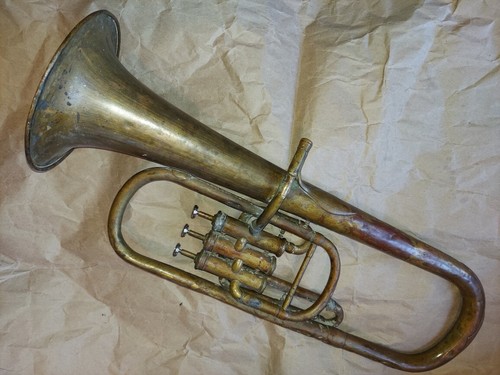 Baritono non marcato per - baritono,