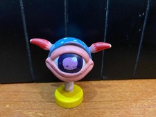 MONSTER RANCHER TRAVELLER PINK EYE SUEZO MINI FIGURE PLAYMATES 1999
