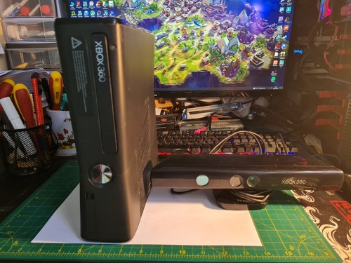 Xbox 360 console - 360,