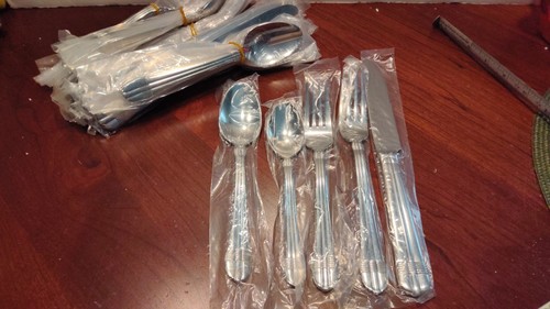 Rsvp servizio inox per 8 - 18/10,