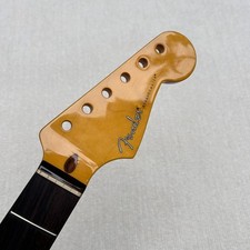 Manico per chitarra Fender
