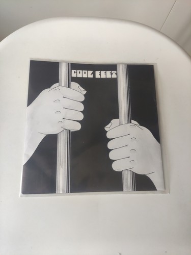 Cool feet alone - cool,