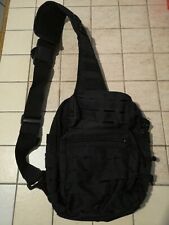 Vendo zainetto monospalla nero con attacchi molle lasercut