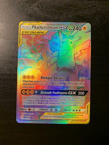 Carte pokémon pikachu et - carte,