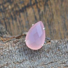 Anello in calcedonio rosa