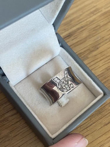 Rarissimo splendido anello - , in