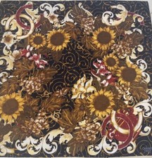 Chanel Paris Vintage carré