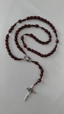 Rosario in legno con medaglia miracolosa e crocifisso di S. Benedetto