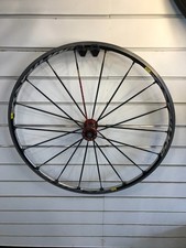 freno cerchio ruota strada
