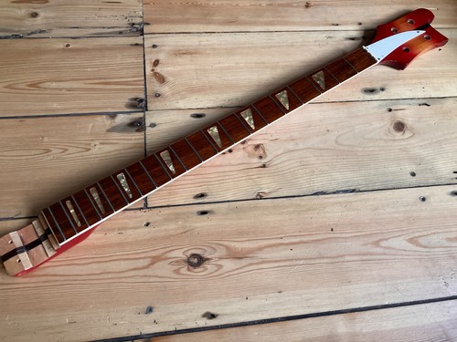 Collo chitarra basso hondo - chitarra,