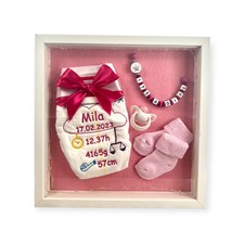 Pannolino ricamato in cornice