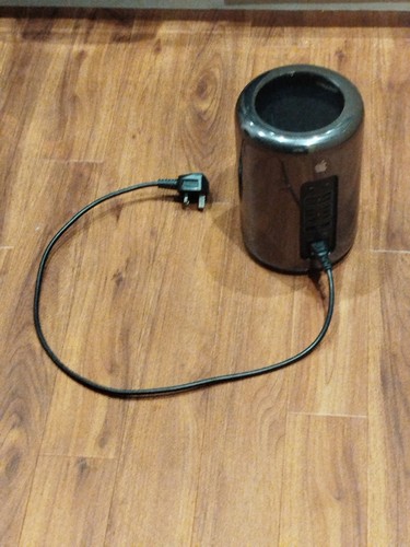 Apple mac pro trashcan fine - apple,