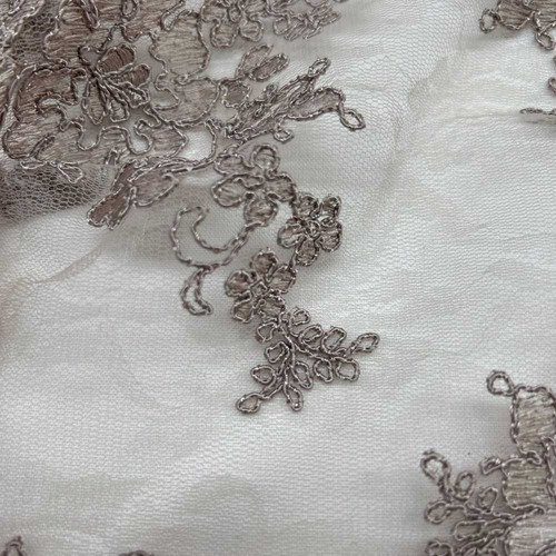 Tessuto tulle ricamato - tulle,