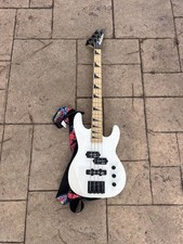 Jackson JS Series Concert Bass Minion JS1X Chitarra elettrica compatta - Bianco