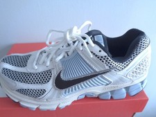 Nike Zoom Vomero 5 scarpe da