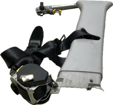 Pretensionatore cintura