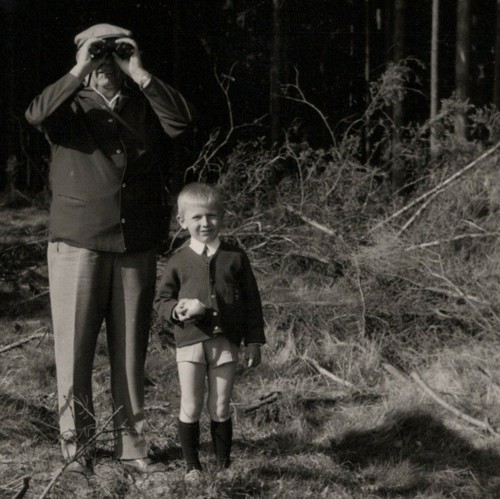 Vecchio binocolo birdwatching