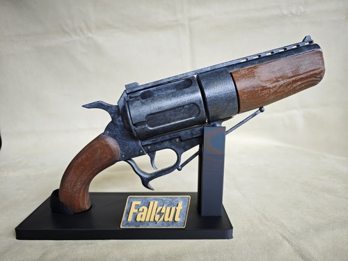 Fallout style pistol prop - pistol, –