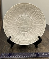 1974 Belleek Ireland Christmas