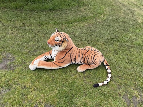 Tiger realistic large giant - realistic,