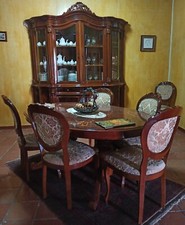 Sala da pranzo completa