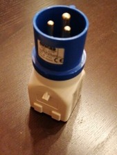 GEWISS GW64212 ADATTATORE INDUSTRIALE IP44 SPINA 2P+T 16A 230-250V  CON PRESA