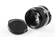 Nikon MF 85mm f/2.0 AI-S -