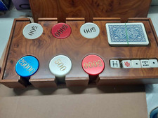 Set da Gioco Carte ,Dadi , Fiches in Scatola Pregiata di Legno