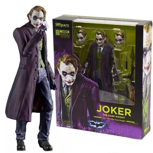 Shfiguarts comics batman - dc,