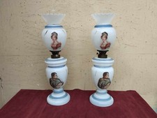 COPPIA DI ANTICHI LUMI A OLIO PETROLIO IN VETRO OPALINO NAPOLEONE III Leggere