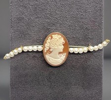 14kt Gold Brooch with Cameo