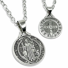 Collana con ciondolo San