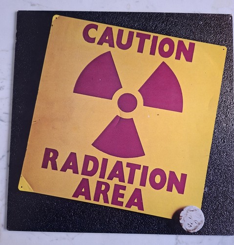 Area caution radiation orig - area,