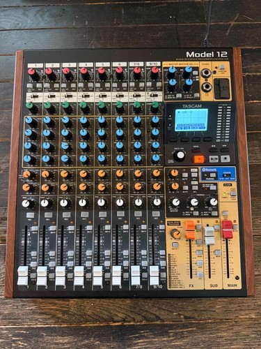 Tascam modello mixer - 12,