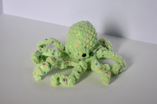 Handmade green confetti - handmade,
